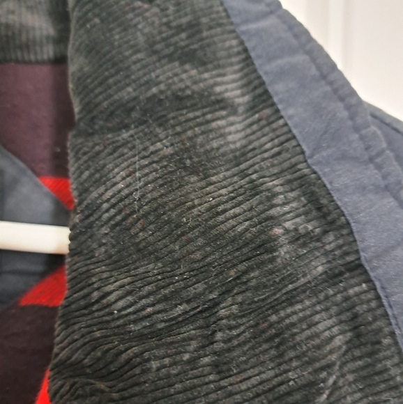 VTG IN CROWD by Celebration men's vest buffalo plaid lining rustic black red LG - Picture 10 of 10